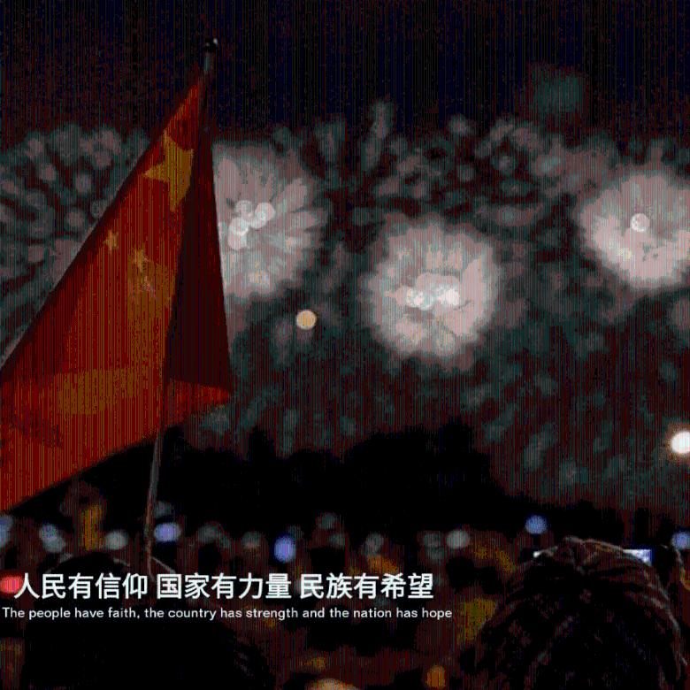 进过女看守所的回答 里面是怎么搜身的？